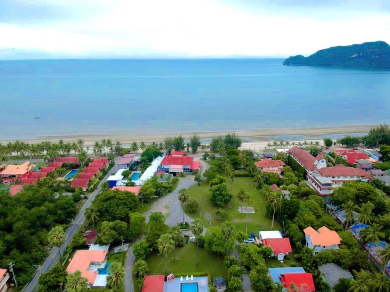 Baan Golden Resort & Residences Sam Roi Yot Exterior photo